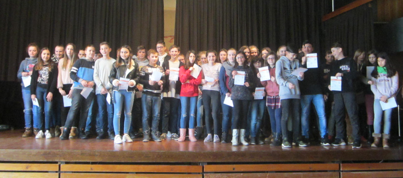 318 Schülerinnen und Schüler erhalten ein Sportabzeichen 